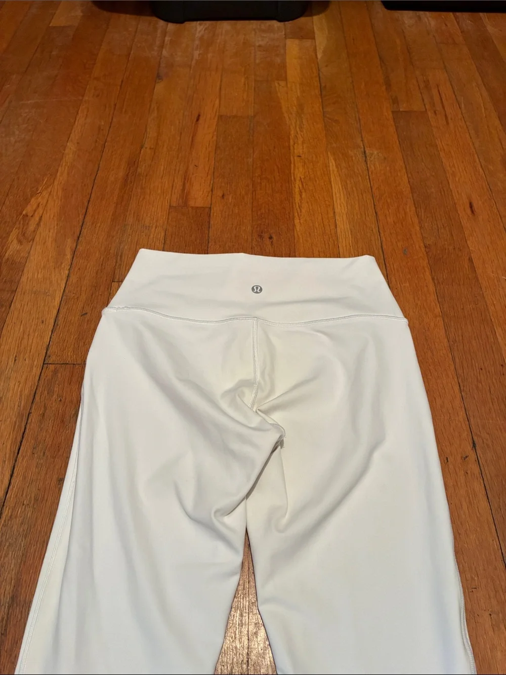 Lululemon Wunder Under Crop High Rise Tights 21” in White, Women’s size 6